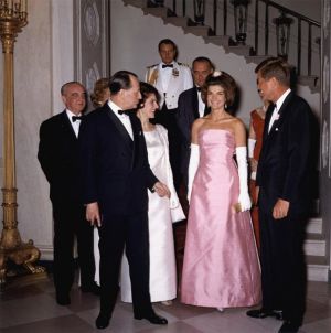 Pictures of Jackie Bouvier Kennedy Onassis - Ladylike style - jacqueline-kennedy.jpg